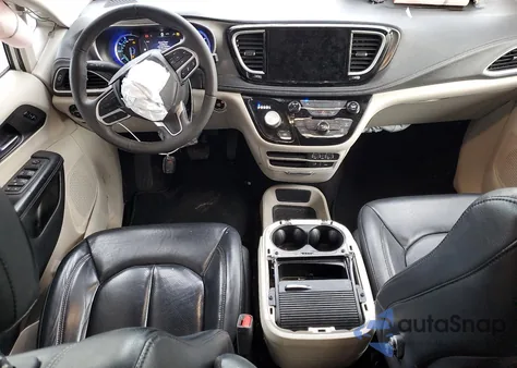 2022 Chrysler Pacifica Hybrid Touring L z USA, uszkodzony, nr VIN 2C4RC1L79NR211062